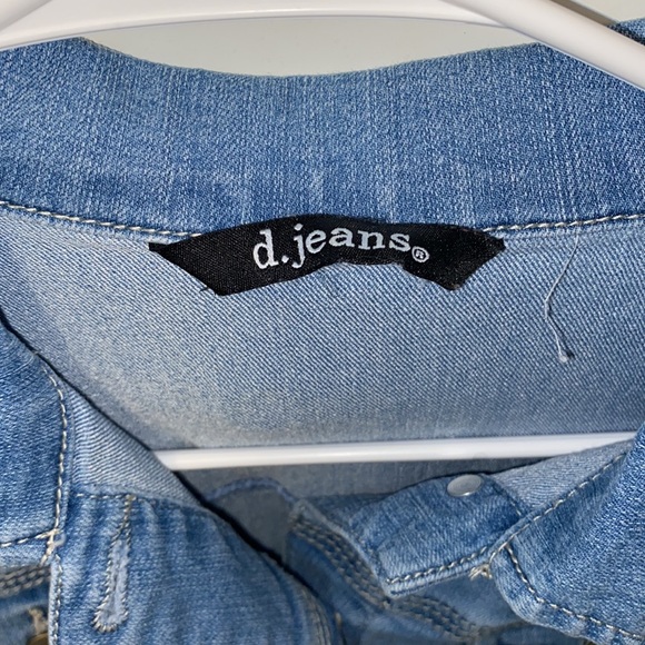 d. jeans Light-Wash Jean Jacket - Picture 4 of 6